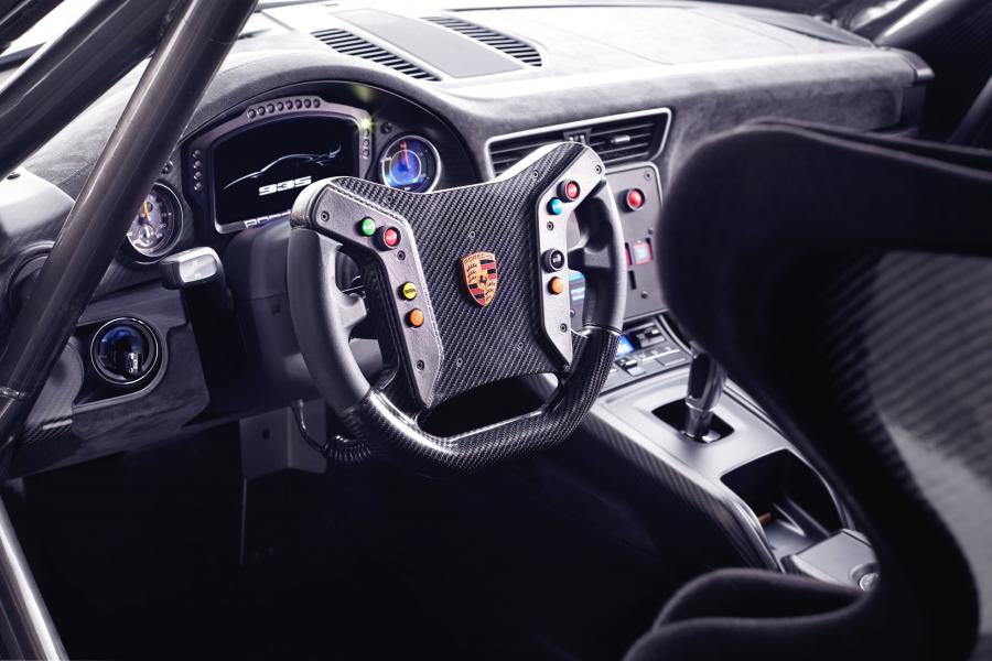 Торпедо Porsche 935 (991) 2019 года  (фото 31 из 73)